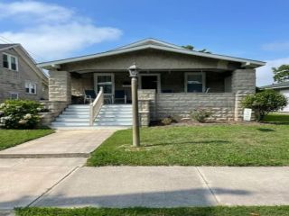 Foreclosed Home - 215 MADISON AVE, 23310