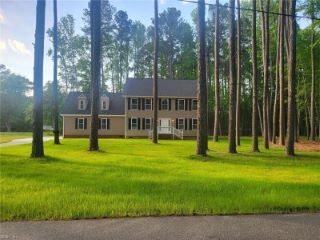 Foreclosed Home - 22421 JAMES RIVER DR, 23314
