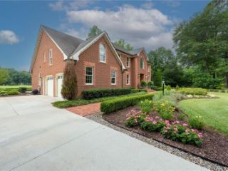Foreclosed Home - List 100709302