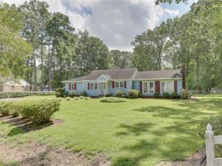 Foreclosed Home - 205 ALLEN DR, 23322