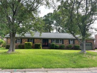 Foreclosed Home - 2129 ROCK CREEK DR, 23325