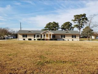 Foreclosed Home - 20388 PARSONS RD, 23357