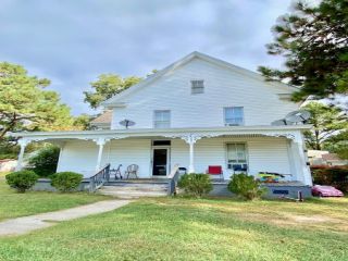 Foreclosed Home - 18201 1ST ST, 23401