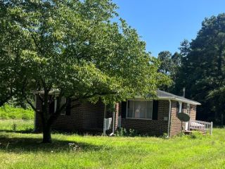 Foreclosed Home - 7368 JAMES ALLEN DR, 23405
