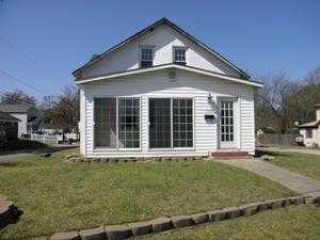 Foreclosed Home - 2200 E WASHINGTON ST, 23434