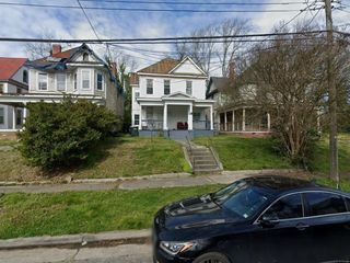 Foreclosed Home - 223 CLAY ST, 23434