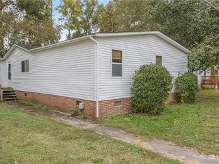 Foreclosed Home - 240 BURNETTS WAY, 23434
