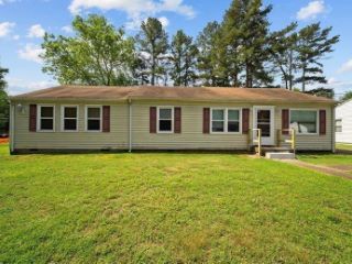 Foreclosed Home - 1673 FAULK RD, 23434