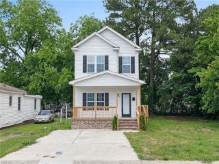 Foreclosed Home - 120 WOODROW AVE, 23434