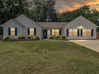 Foreclosed Home - 310 WATERWOOD WAY, 23434