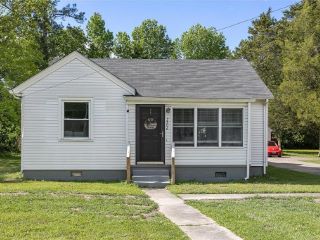 Foreclosed Home - 2806 E WASHINGTON ST, 23434