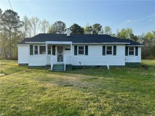 Foreclosed Home - 3537 NANSEMOND PKWY, 23435