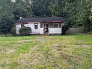 Foreclosed Home - 4241 PUGHSVILLE RD, 23435