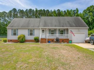 Foreclosed Home - 1513 GLEN HAVEN DR, 23437