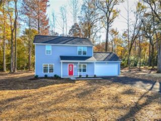 Foreclosed Home - 10561 ELLIS RD, 23437