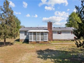 Foreclosed Home - 3370 PITTMANTOWN RD, 23438