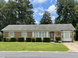 Foreclosed Home - 629 BETHUNE DR, 23452