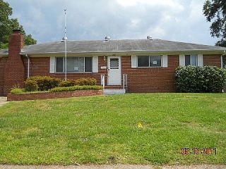 Foreclosed Home - 704 SULLIVAN CIR, 23455