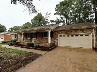 Foreclosed Home - 1020 FIVE FORKS RD, 23455