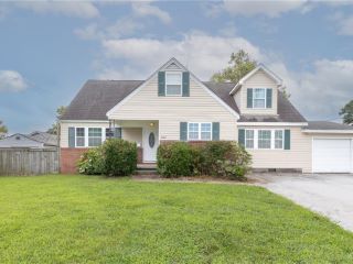 Foreclosed Home - 4837 LONEWILLOW LN, 23455
