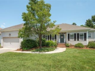Foreclosed Home - 2549 WINDY PINES BND, 23456