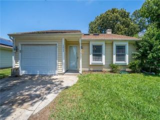 Foreclosed Home - 1612 BRIDLE CREEK CT, 23464