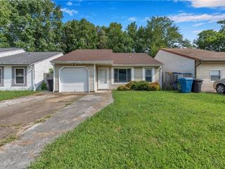 Foreclosed Home - 1651 MILL OAK DR, 23464