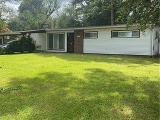 Foreclosed Home - 1009 EMPORIA AVE, 23464