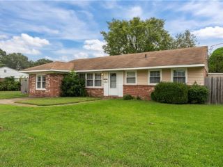 Foreclosed Home - 904 WESTERLY TRL, 23464