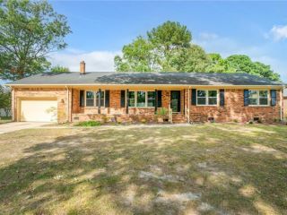 Foreclosed Home - 5244 ROLLESTON DR, 23464