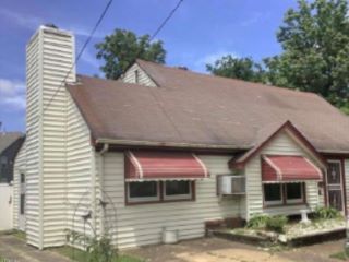 Foreclosed Home - 723 RED MILL RD, 23502