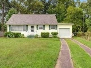 Foreclosed Home - 5204 RIVER OAKS CT, 23502