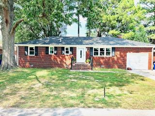 Foreclosed Home - 6170 NEWARK AVE, 23502