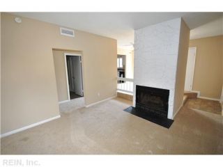 Foreclosed Home - 244 PORTVIEW AVE APT 9, 23503
