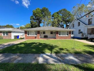 Foreclosed Home - 304 GLENDALE AVE, 23505