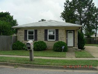 Foreclosed Home - 939 AVENUE H, 23513