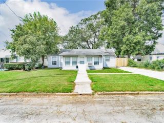 Foreclosed Home - 3021 ILLINOIS AVE, 23513