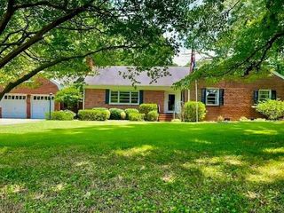 Foreclosed Home - 126 PARKWAY DR, 23606