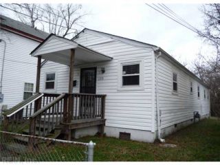 Foreclosed Home - 1373 29TH ST, 23607