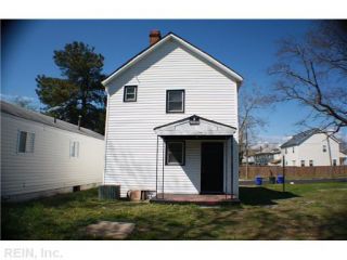 Foreclosed Home - 1046 32ND ST, 23607