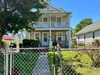 Foreclosed Home - 4307 ROANOKE AVE, 23607