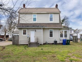 Foreclosed Home - 822 30TH ST, 23607