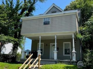Foreclosed Home - 52 SYCAMORE AVE, 23607