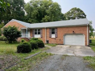 Foreclosed Home - 496 RICHNECK RD, 23608