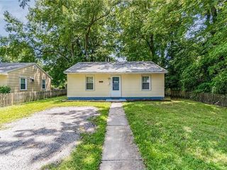 Foreclosed Home - 913 NEWPORT NEWS AVE, 23661