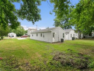 Foreclosed Home - 706 CHILDS AVE, 23661