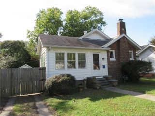 Foreclosed Home - 217 APPLE AVE, 23661