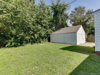 Foreclosed Home - 402 MELVILLE RD, 23661