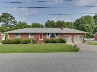 Foreclosed Home - 26 TERRACE DR, 23662