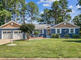 Foreclosed Home - 14 ROBERTS LANDING DR, 23662